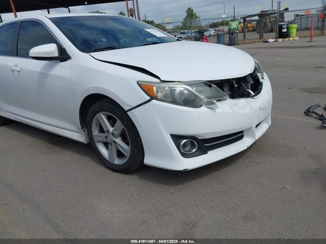 2013 Toyota Camry Se მანქანა იყიდება აუქციონზე, vin: 4T1BF1FKXDU266416, აუქციონის ნომერი: 41911487