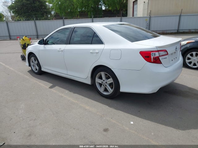 2013 Toyota Camry Se მანქანა იყიდება აუქციონზე, vin: 4T1BF1FKXDU266416, აუქციონის ნომერი: 41911487