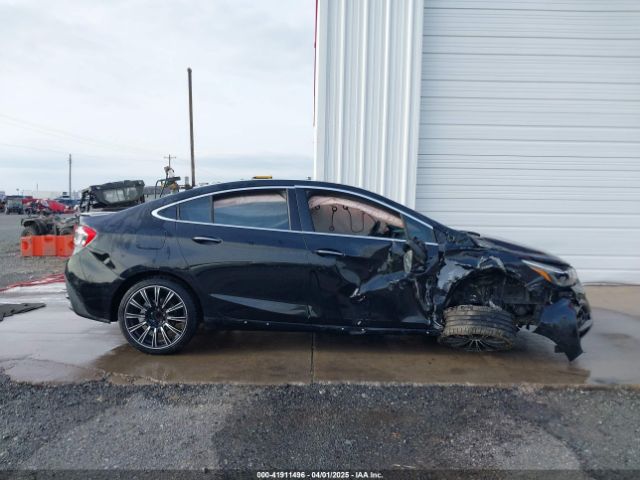 1G1BF5SM9H7137051 Chevrolet Cruze Premier Auto