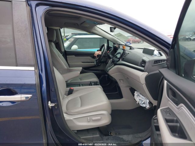 5FNRL6H85JB001501 Honda Odyssey Touring