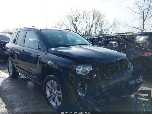 1C4NJDBBXFD114579 auction archive image