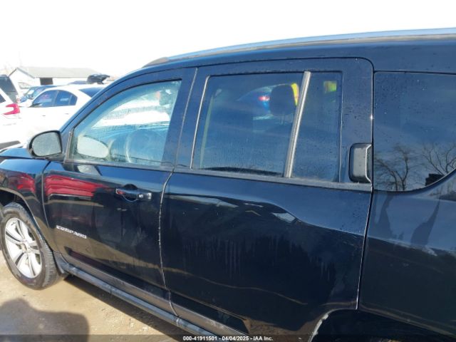 1C4NJDBBXFD114579 Jeep Compass Sport