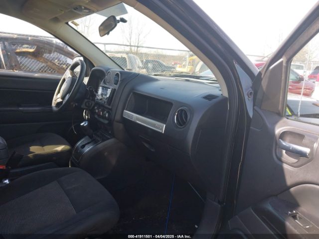 1C4NJDBBXFD114579 Jeep Compass Sport