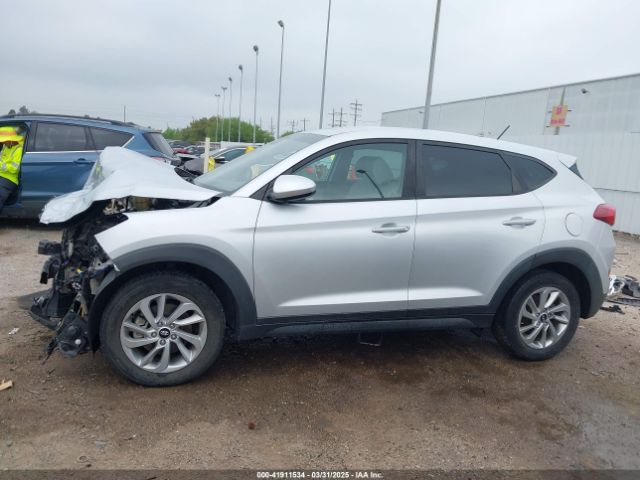 KM8J23A47JU656140 Hyundai TUCSON SE