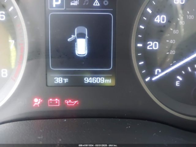 KM8J23A47JU656140 Hyundai TUCSON SE