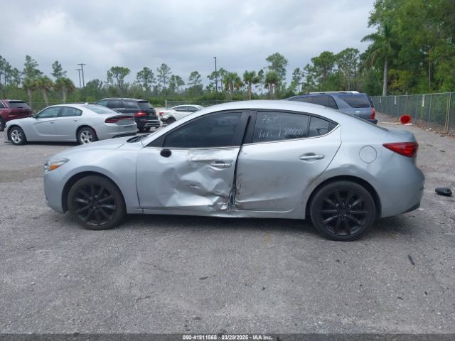 3MZBN1V76HM108148 Mazda Mazda3 Touring