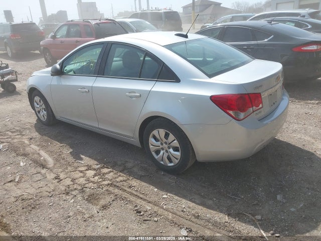 1G1PA5SH9F7261115 Chevrolet Cruze Ls Auto