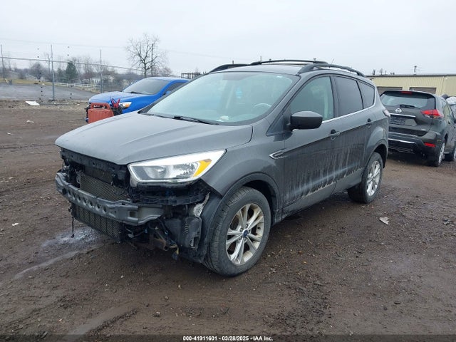 Ford ESCAPE SE 2018 1FMCU9GD4JUB18749 Image 2