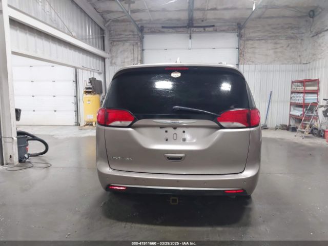 2C4RC1FG1JR278437 Chrysler Pacifica Touring Plus