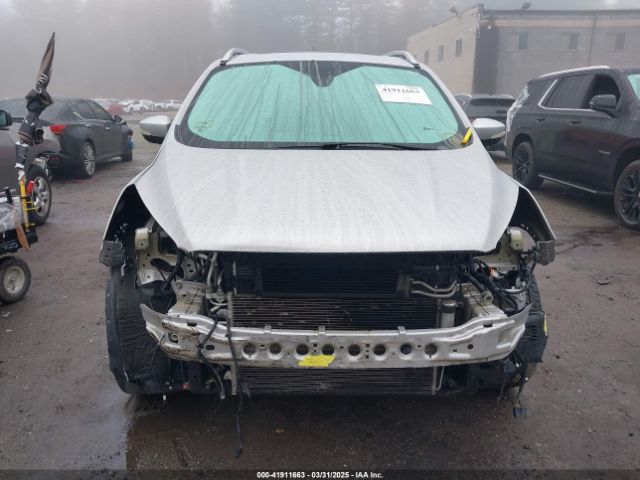 1FMCU9JD0HUA17758 Ford Escape Titanium