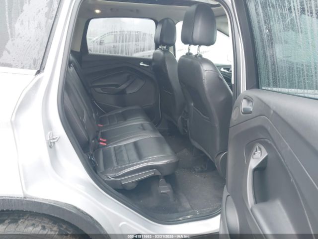 1FMCU9JD0HUA17758 Ford Escape Titanium