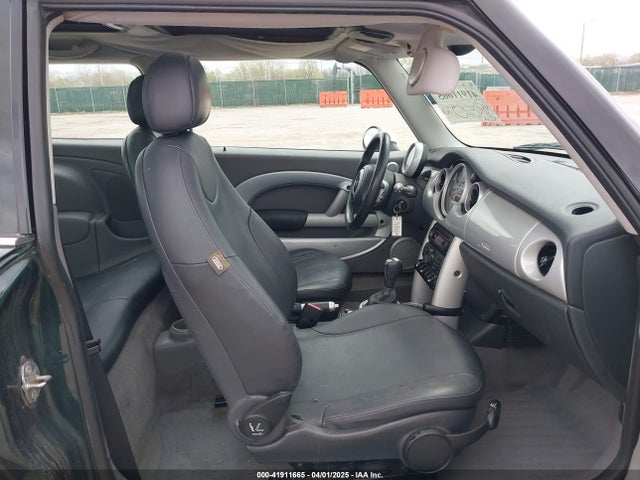 2004 MINI COOPER WMWRC33424TJ62891 Photo 4