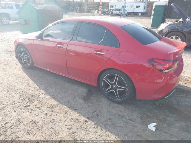 WDD3G4FB3KW025439 Mercedes-Benz A 220 4matic