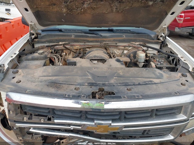 1GCVKREC8EZ108120 Chevrolet Silverado 1500 2lt