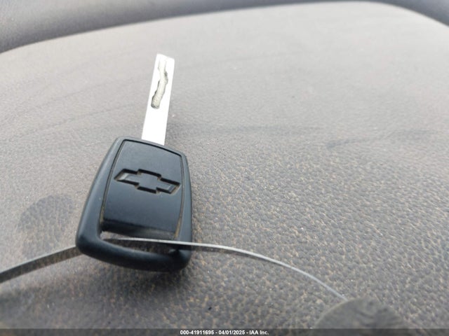 1GCVKREC8EZ108120 Chevrolet Silverado 1500 2lt