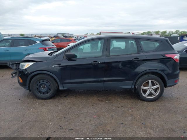 1FMCU0F72HUC16647 Ford ESCAPE S