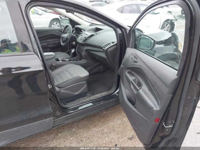 1FMCU0F72HUC16647 Ford ESCAPE S