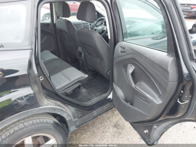 1FMCU0F72HUC16647 Ford ESCAPE S