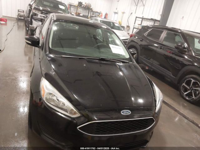 1FADP3K26GL310195 Ford FOCUS SE