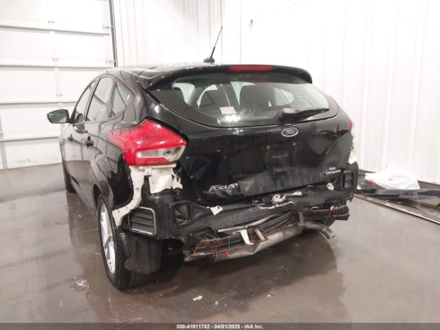 1FADP3K26GL310195 Ford FOCUS SE