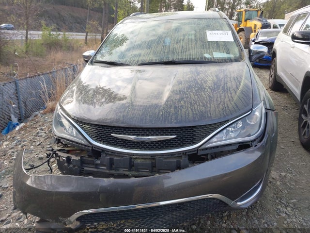 2C4RC1GG7HR822142 Chrysler Pacifica Limited