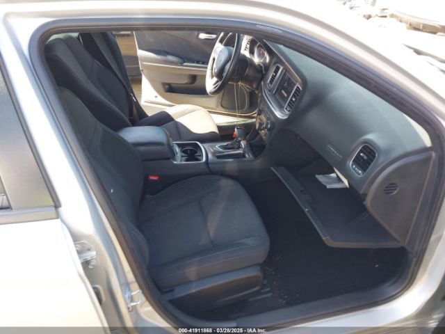 2C3CDXBG0KH572645 Dodge Charger Sxt Rwd