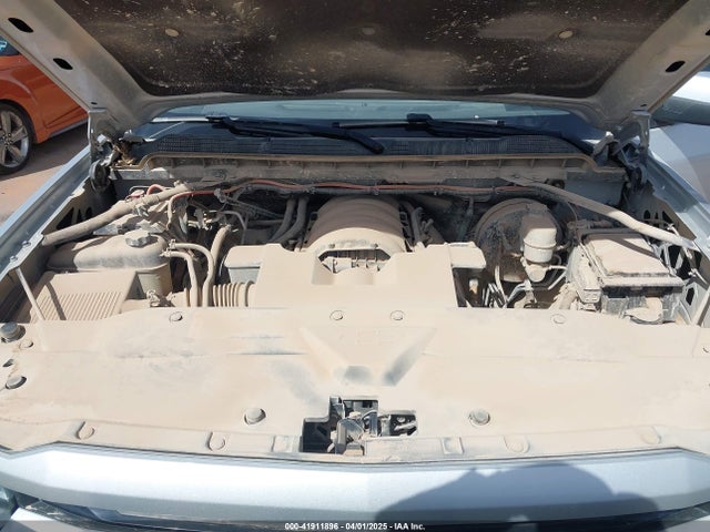 1GCVKREC9JZ379536 Chevrolet Silverado 1500 2lt
