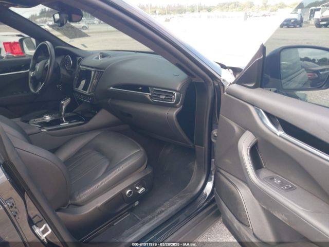 ZN661XUA3NX402773 Maserati Levante Gt