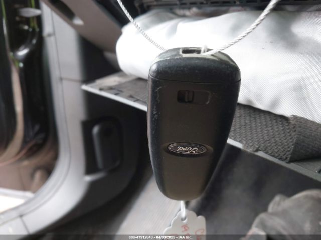 1FMCU9HD2KUC31874 Ford ESCAPE SEL