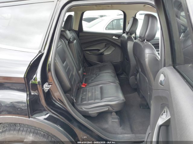 1FMCU9HD2KUC31874 Ford ESCAPE SEL