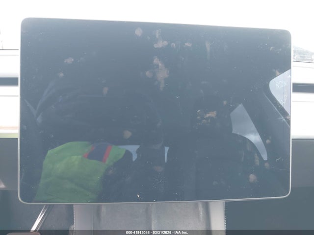 2021 TESLA MODEL Y 5YJYGDEE3MF214952 Photo 6