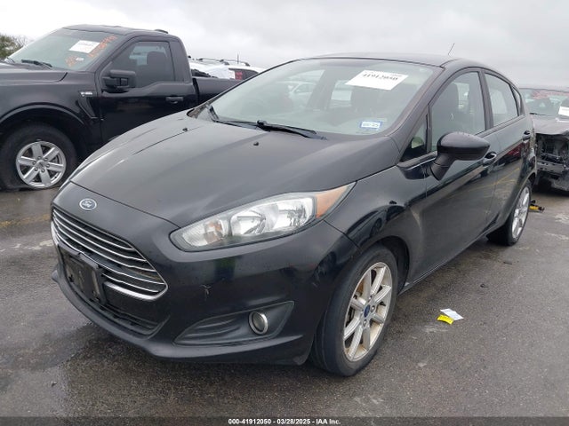 Ford FIESTA SE 2019 3FADP4EJ3KM138059 Image 2