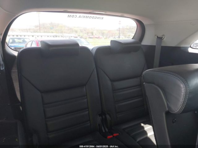 5XYPGDA33HG273739 KIA Sorento 2.4l Lx
