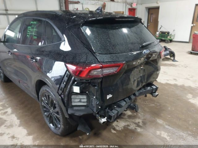 1FMCU9PZ1PUA88162 Ford Escape St-line Elite