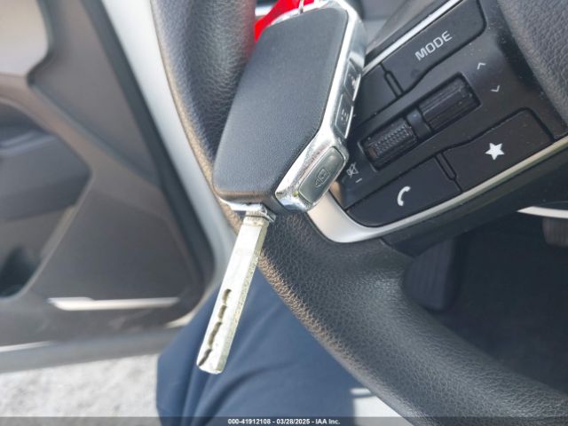 KNDPU3AFXP7041776 KIA Sportage Lx