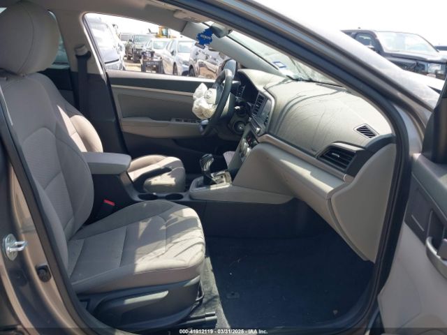 5NPD84LF6KH453627 Hyundai ELANTRA SEL