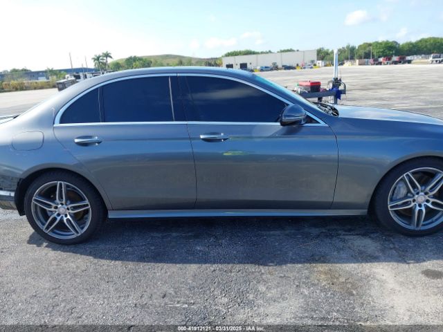 WDDZF4JB4HA120585 Mercedes-Benz E 300