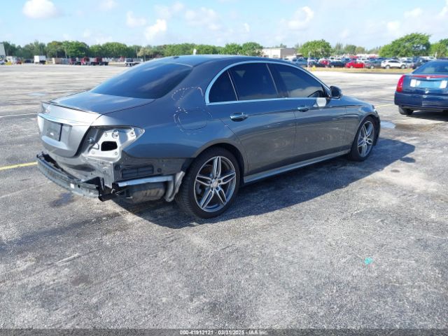 WDDZF4JB4HA120585 Mercedes-Benz E 300