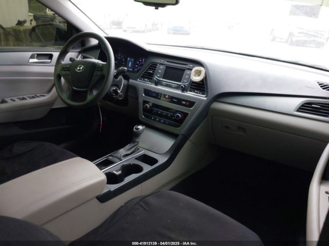 5NPE24AF5FH196670 Hyundai SONATA SE
