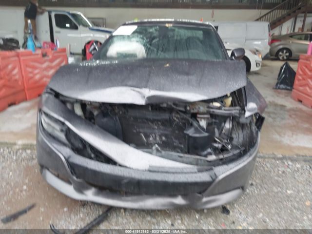 2C3CDXHG8FH848115 Dodge Charger Sxt