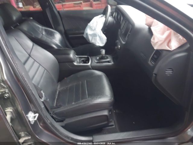 2C3CDXHG8FH848115 Dodge Charger Sxt