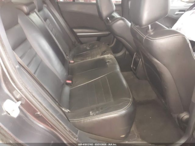 2C3CDXHG8FH848115 Dodge Charger Sxt