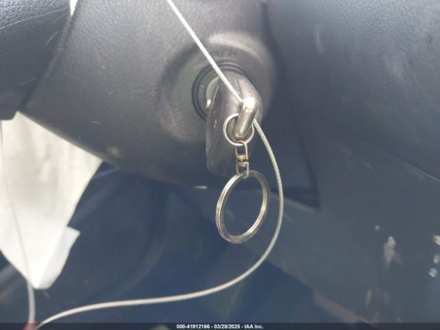 NMTKHMBX4MR120064 Toyota C-HR LE