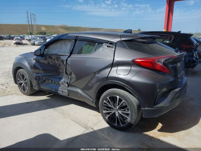 NMTKHMBX4MR120064 Toyota C-HR LE