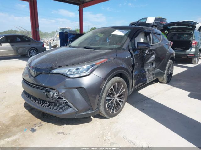 NMTKHMBX4MR120064 Toyota C-HR LE