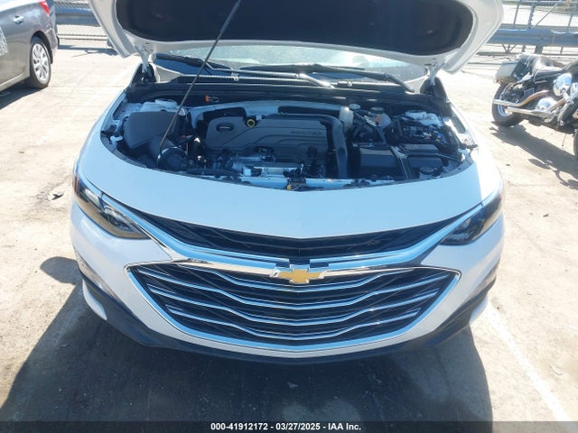 1G1ZD5ST8SF131749 Chevrolet Malibu Fwd 1lt