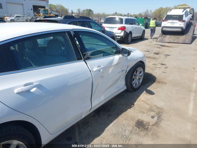 1G1ZD5ST8SF131749 Chevrolet Malibu Fwd 1lt