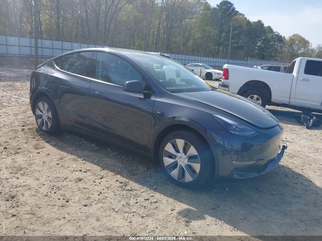 2024 TESLA MODEL Y 7SAYGDEE1RF995867 Photo 0
