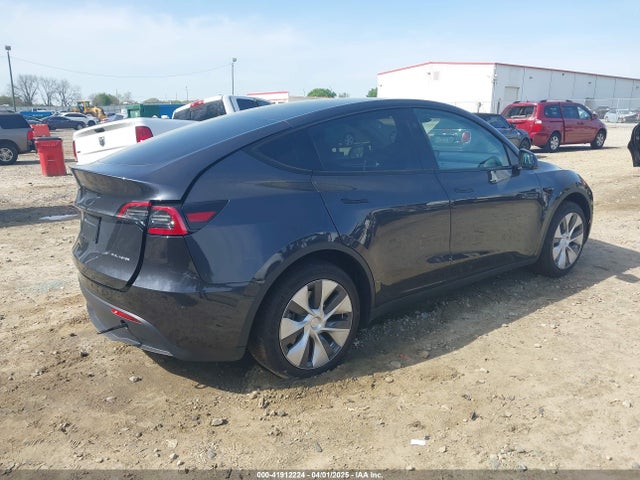 2024 TESLA MODEL Y 7SAYGDEE1RF995867 Photo 3