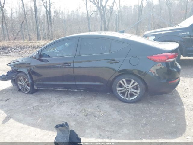 5NPD84LF1JH392279 Hyundai ELANTRA SEL